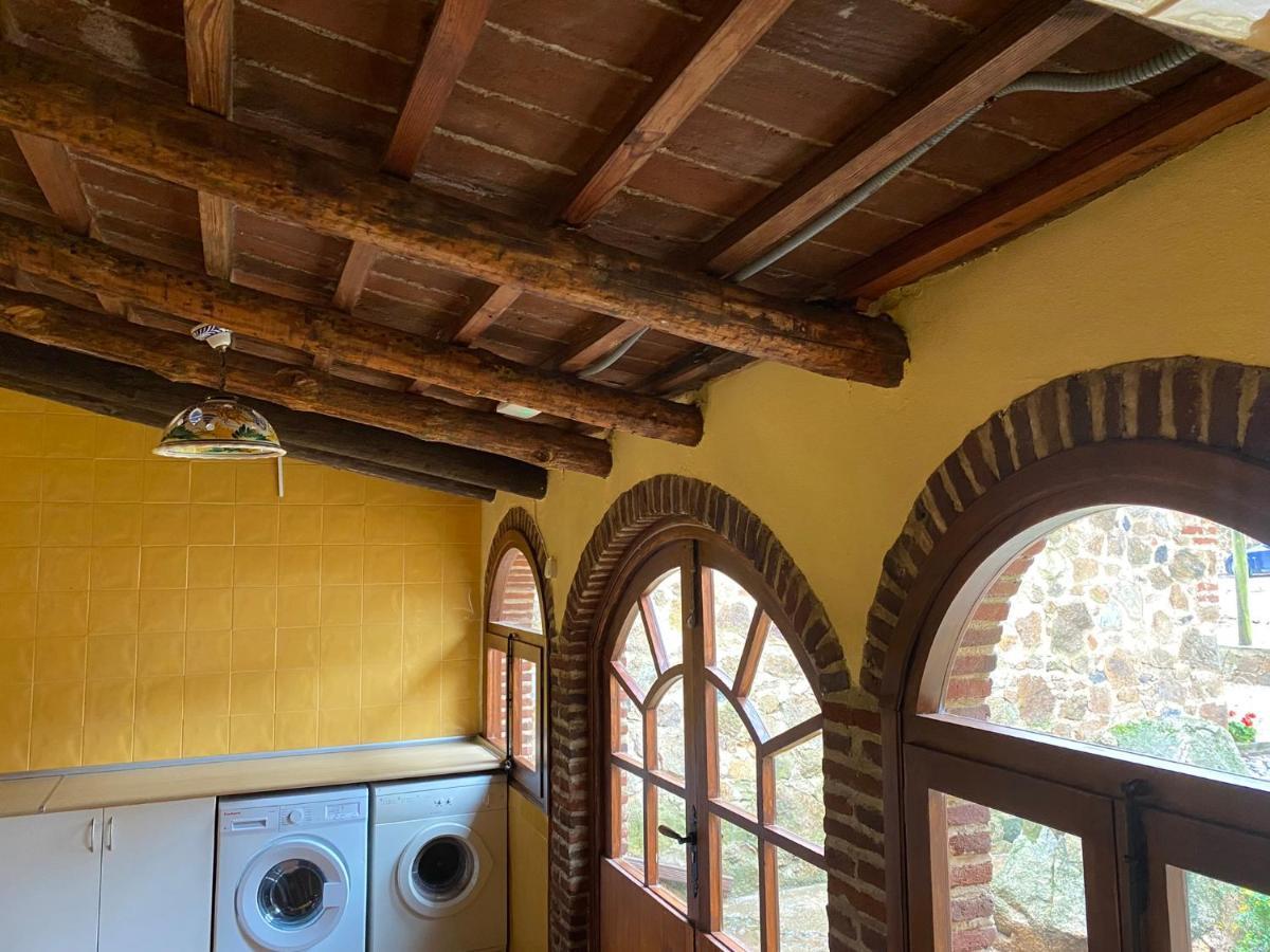 Casas Rurales Monasterio De Rocamador Almendral Luaran gambar